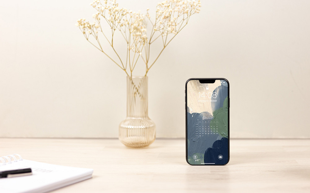 Piffa din mobil med en ny, fräsch bakgrund varje månad. Här finns ett helt gäng supersnygga wallpapers att ladda ner!
