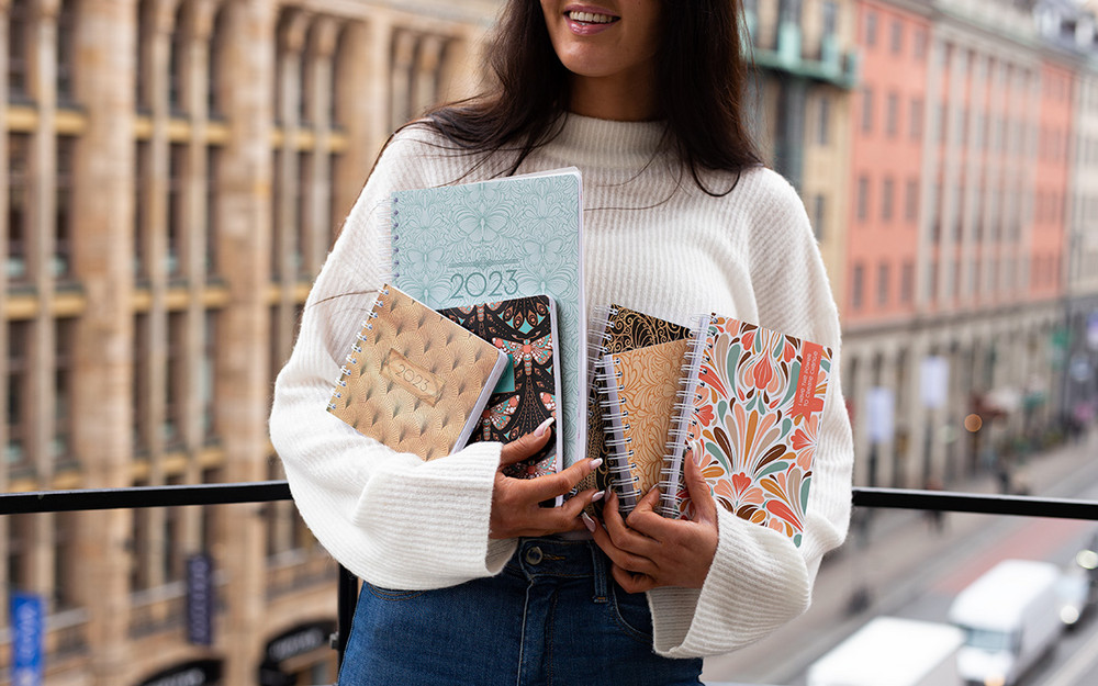 Which 2023 planner suits you best? Customise an organiser along with a stylish ring binder, or design a personal planner to suit your lifestyle perfectly. Learn more about our 2023 planners and diaries here!