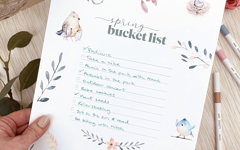 Spring has sprung, hooray! Download this free spring bucket list printable, and start planning some fun things for the best season of the year.