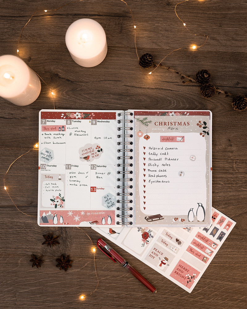 The best time of the year is still ahead of us, and we couldn’t be more excited! Yes, we’re talking about Christmas! Get ready with our super cute, downloadable Christmas wish lists, and deck the spreads of your planner with some brand new seasonal stickers!